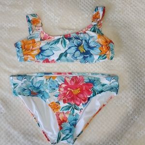 Time&tru swimsuit. Top M bottom L